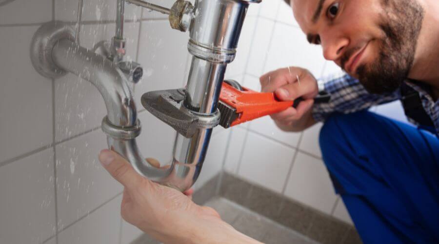 Professional same day plumber services in Roland, IA